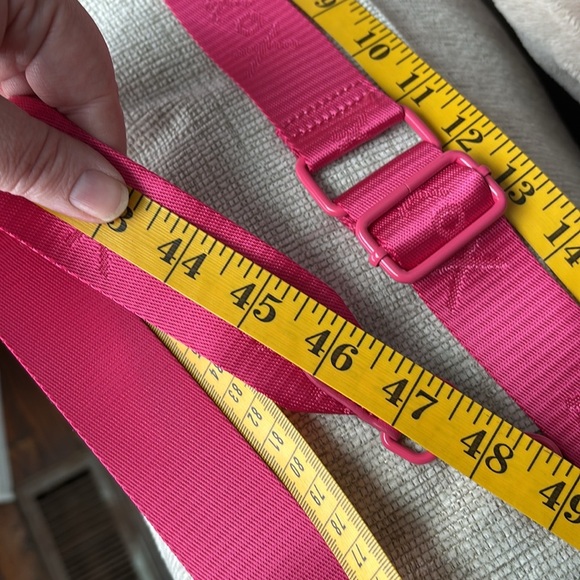 Rare Betsey Johnson Heart Fushia Pink XORAINQ Mini Tote/CrossBody Bag Summer - Picture 13 of 13